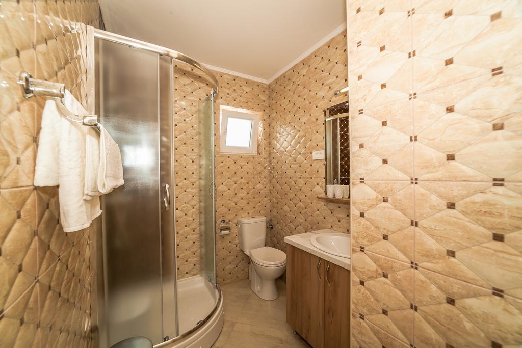 Aqua Breeze Apartments Budva Extérieur photo