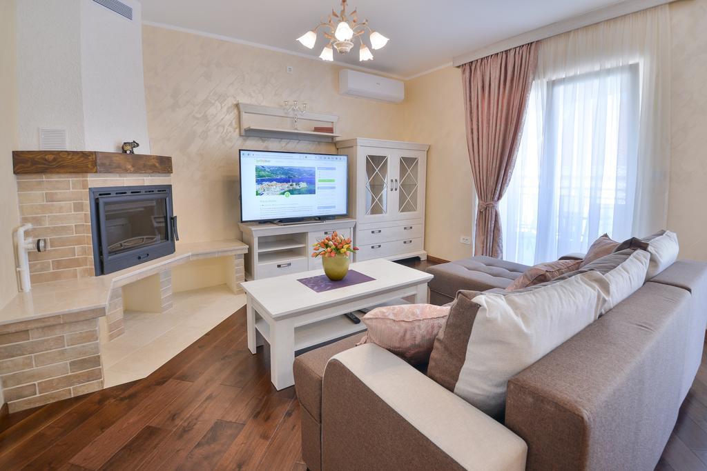 Aqua Breeze Apartments Budva Extérieur photo
