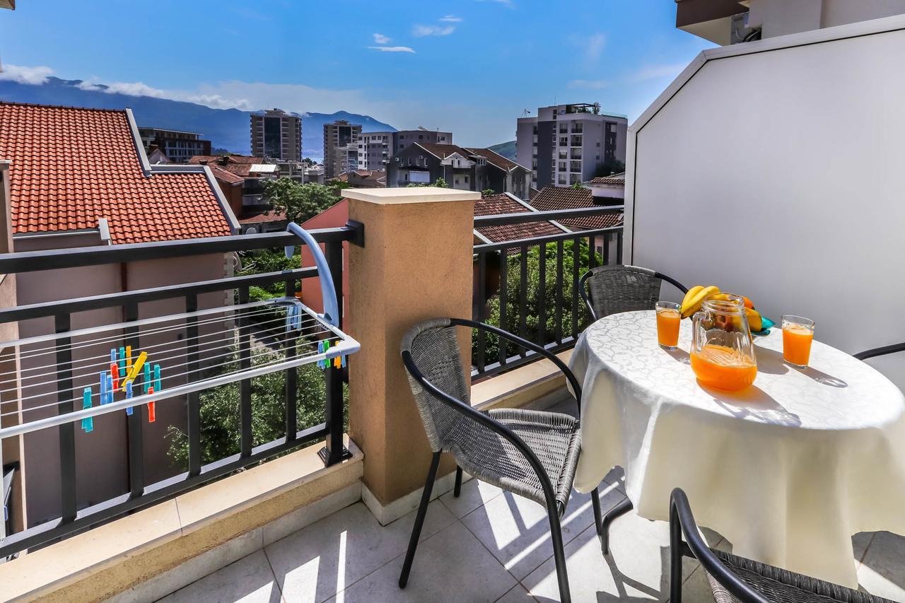 Aqua Breeze Apartments Budva Extérieur photo