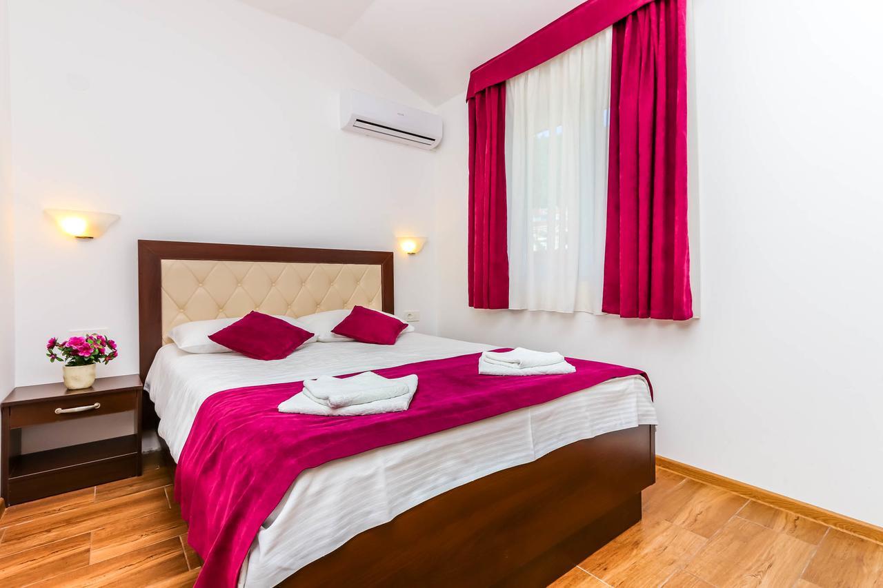 Aqua Breeze Apartments Budva Extérieur photo