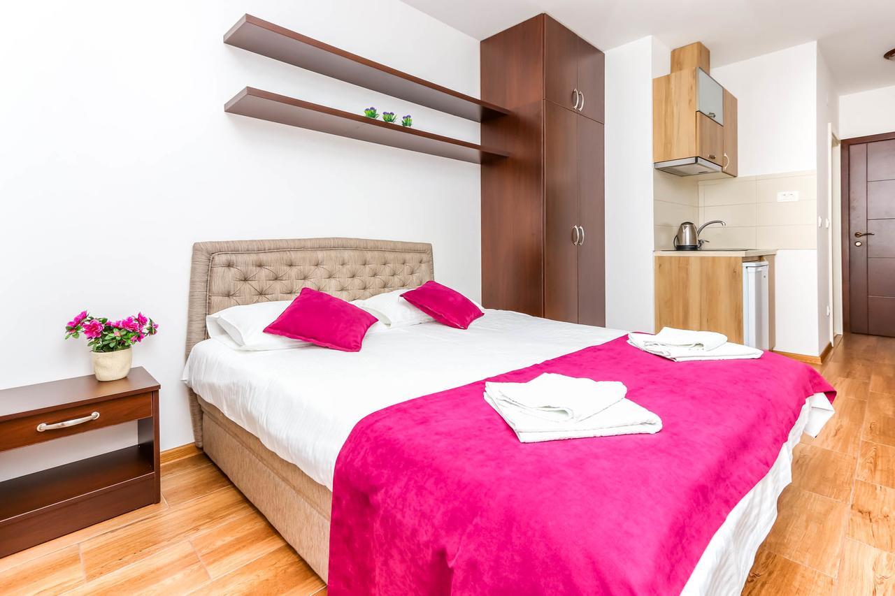 Aqua Breeze Apartments Budva Extérieur photo
