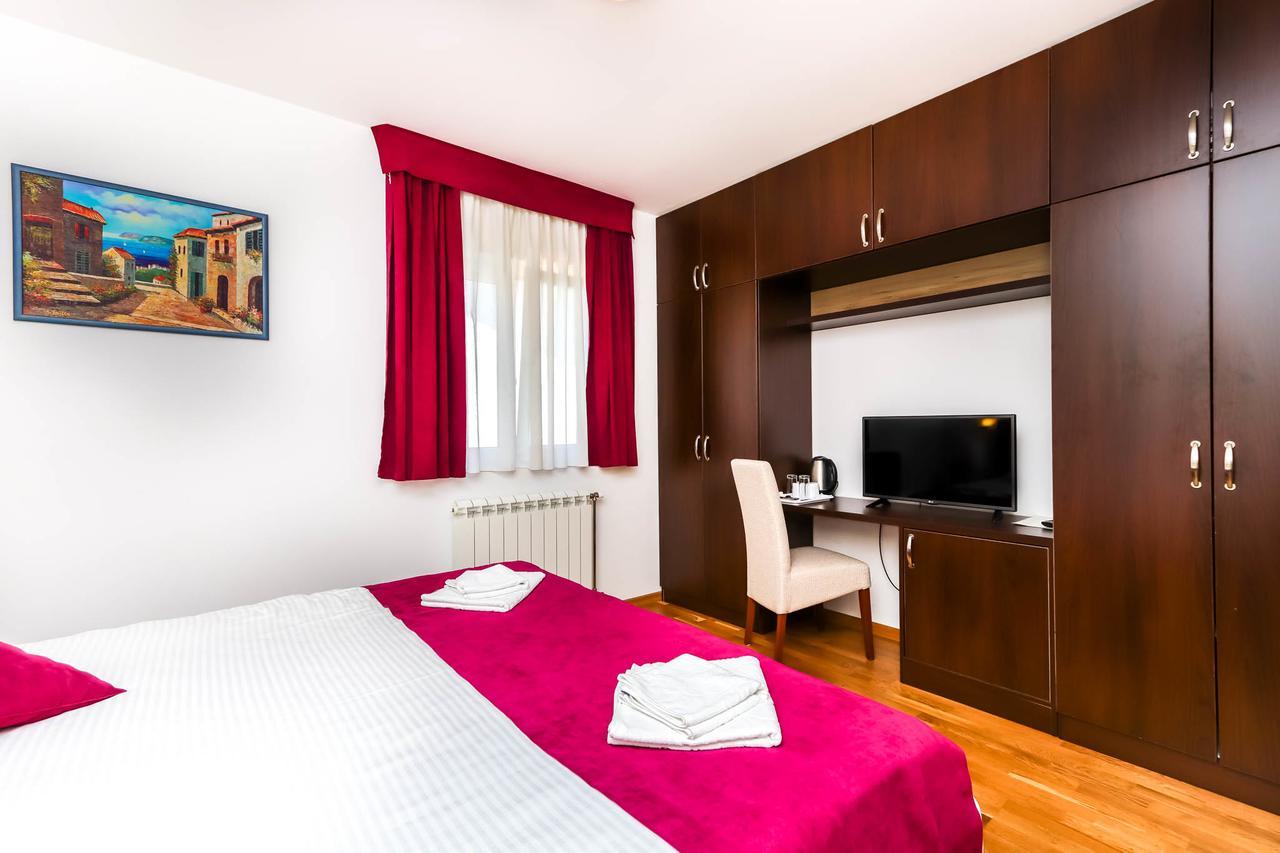 Aqua Breeze Apartments Budva Extérieur photo