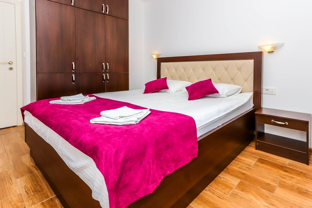 Aqua Breeze Apartments Budva Extérieur photo