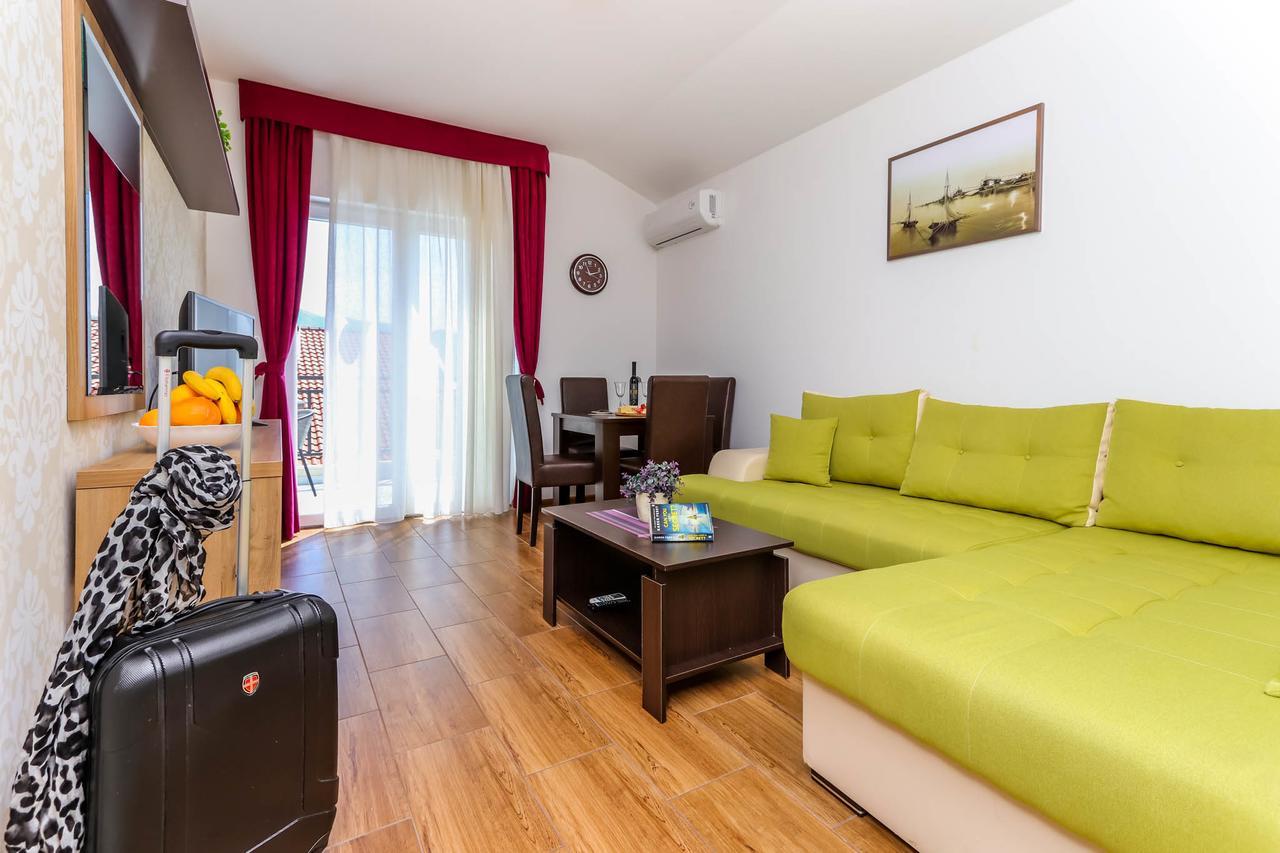 Aqua Breeze Apartments Budva Extérieur photo