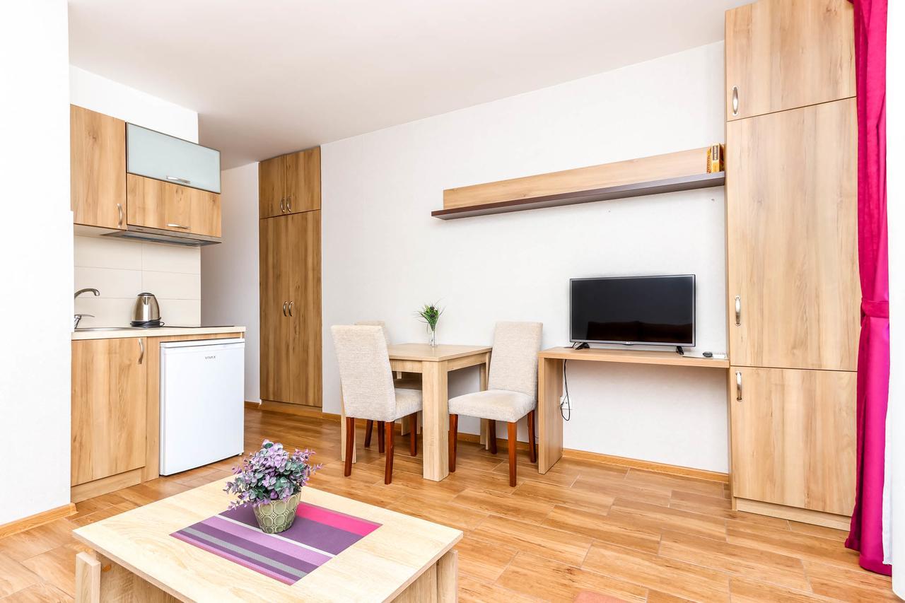 Aqua Breeze Apartments Budva Extérieur photo