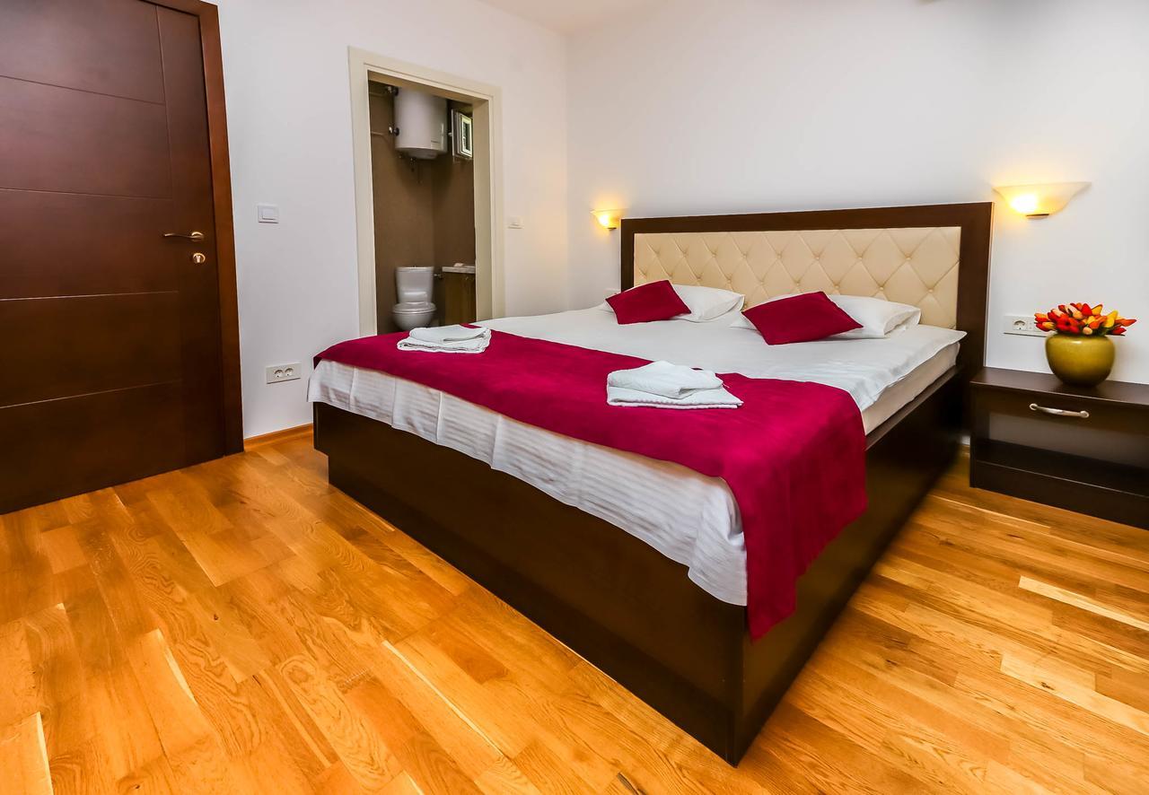 Aqua Breeze Apartments Budva Extérieur photo